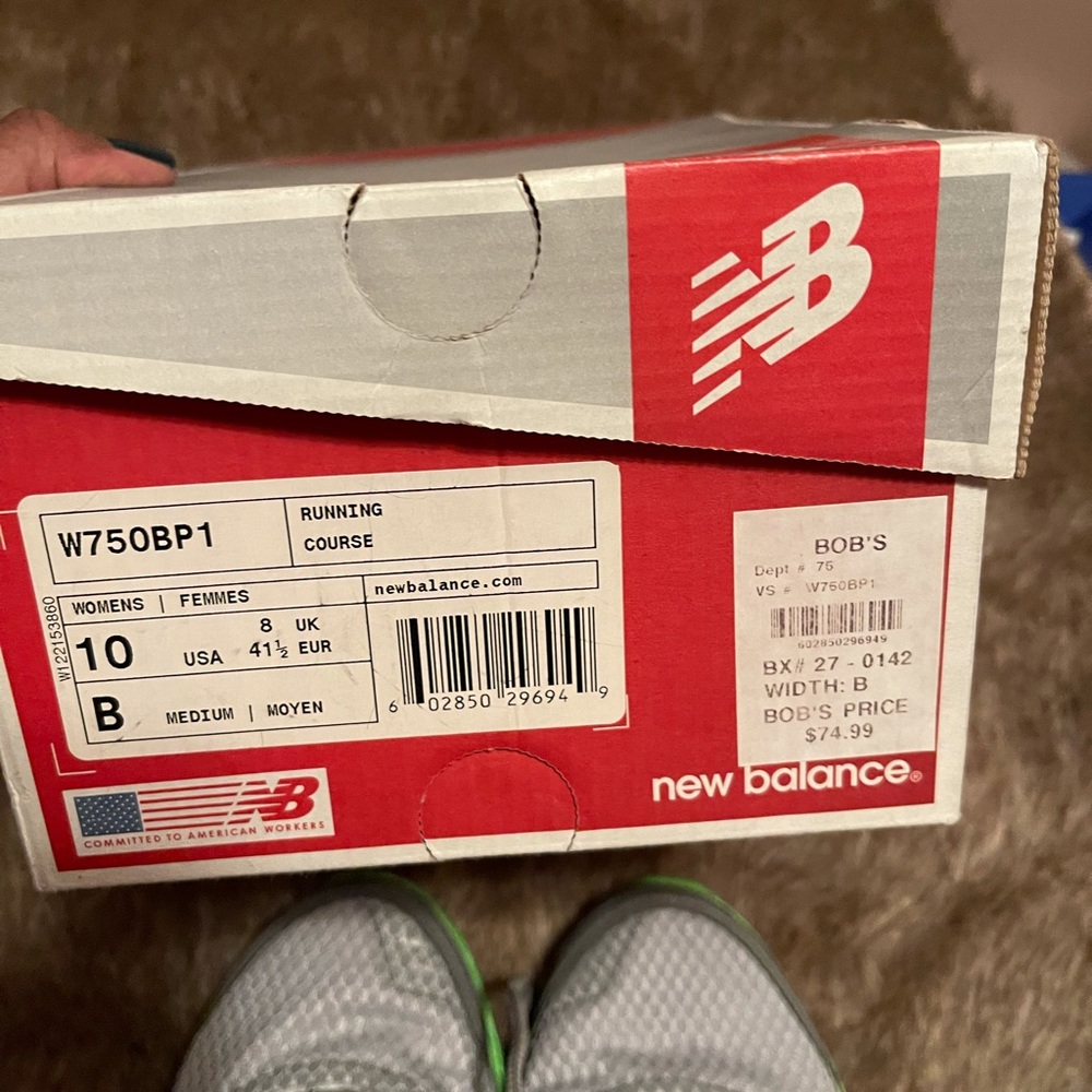 Pre-Owned NB Sneakers - Picture 3 of 4